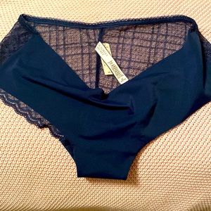 Victoria’s Secret lace back hip hugger in Medium